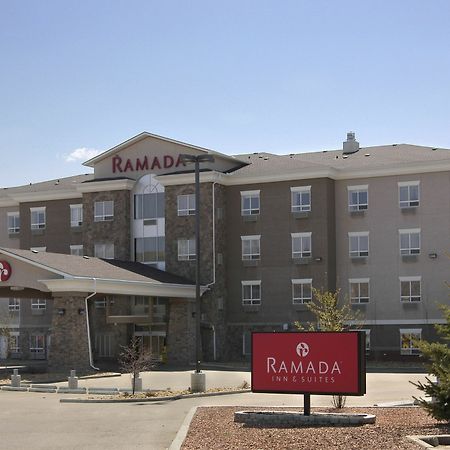 Ramada By Wyndham Drumheller Hotel & Suites Buitenkant foto