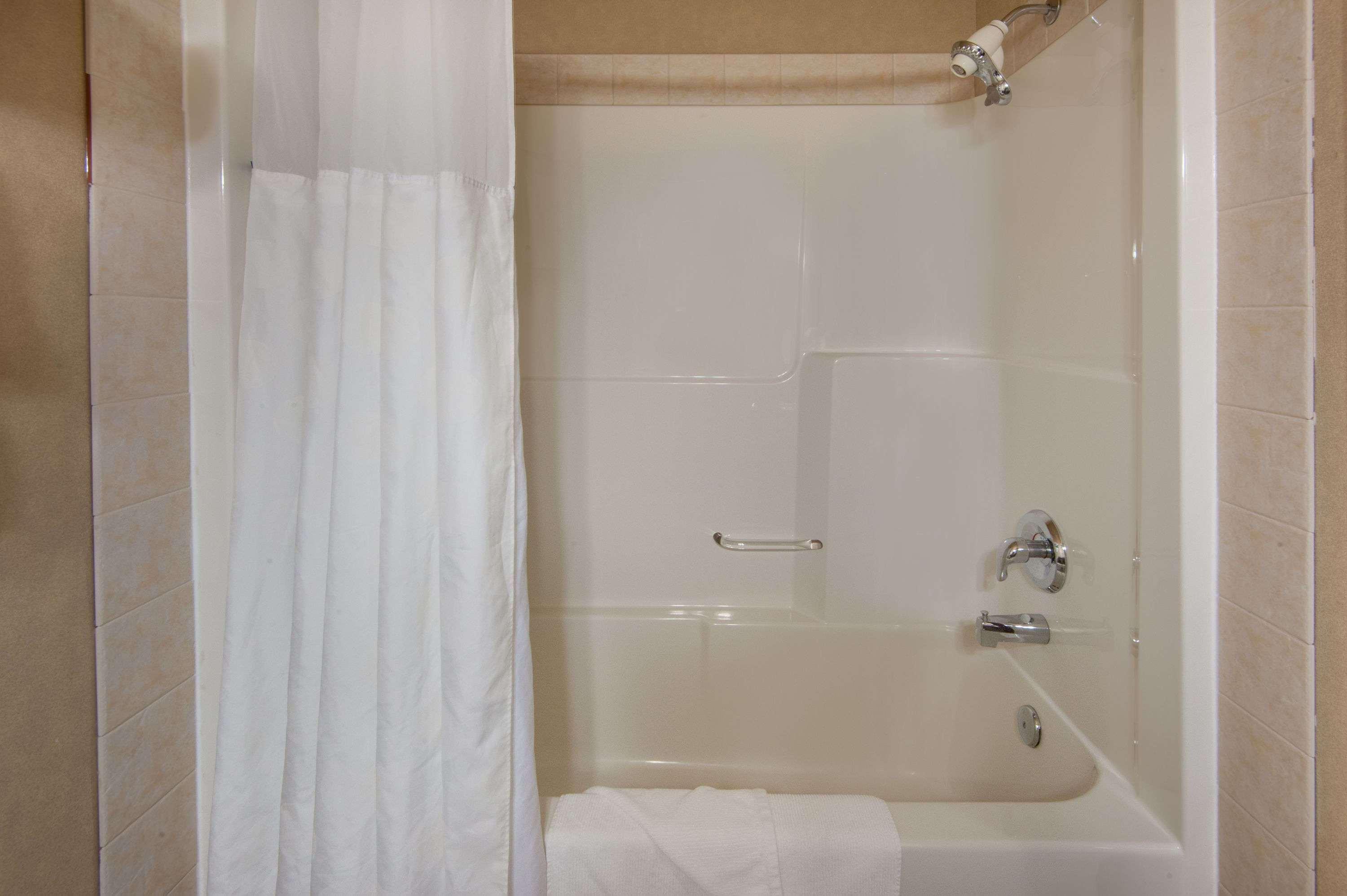 Ramada By Wyndham Drumheller Hotel & Suites Buitenkant foto